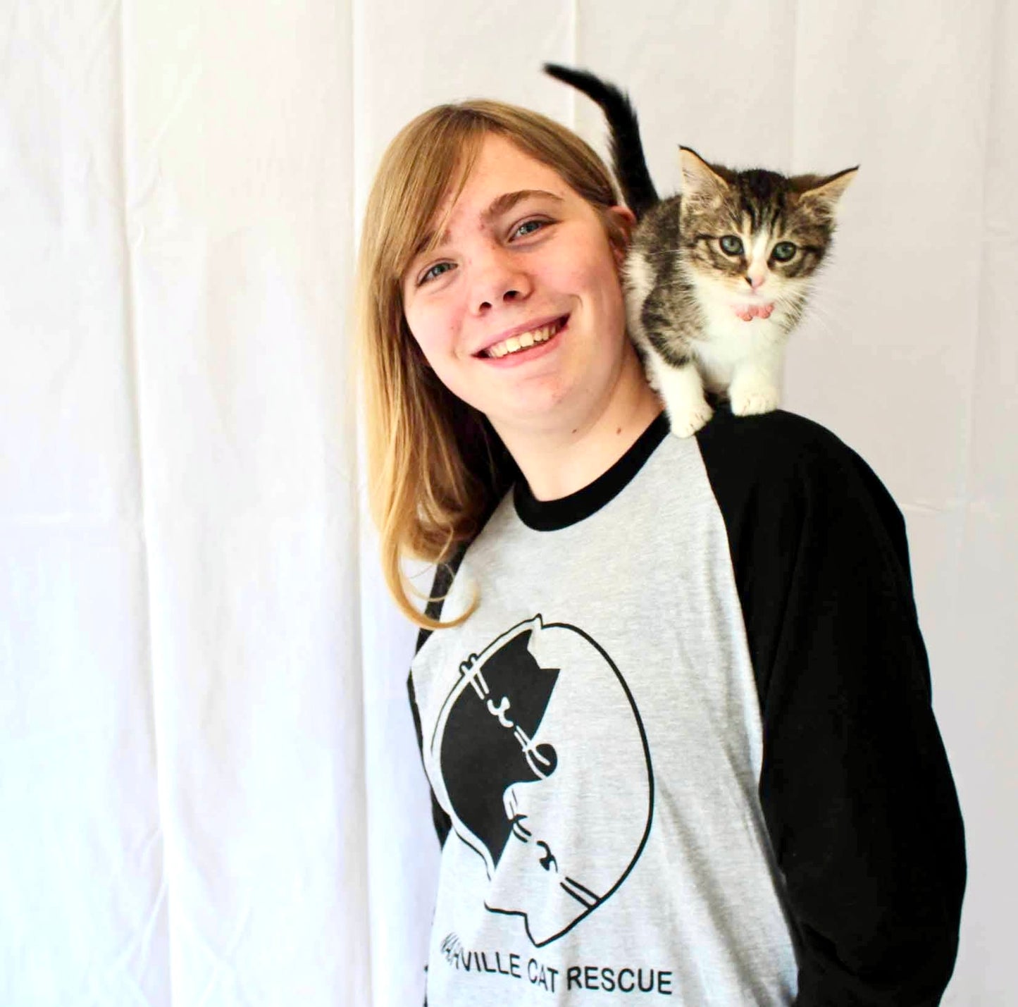 Kitty yin-yang 3/4 sleeve tee