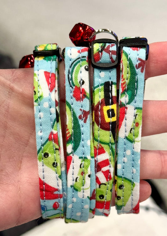 Avo Great Christmas Breakaway Collar