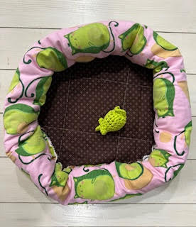 Avocado cat bed and catnip mouse combo