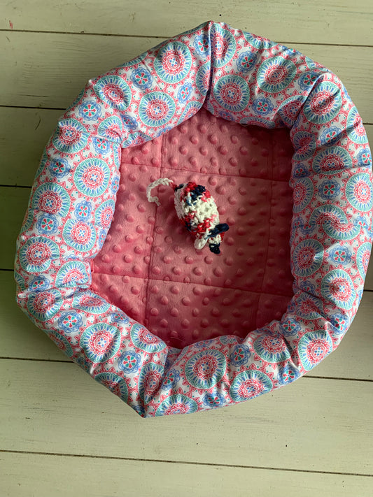 Pink cat bed & catnip mouse combo